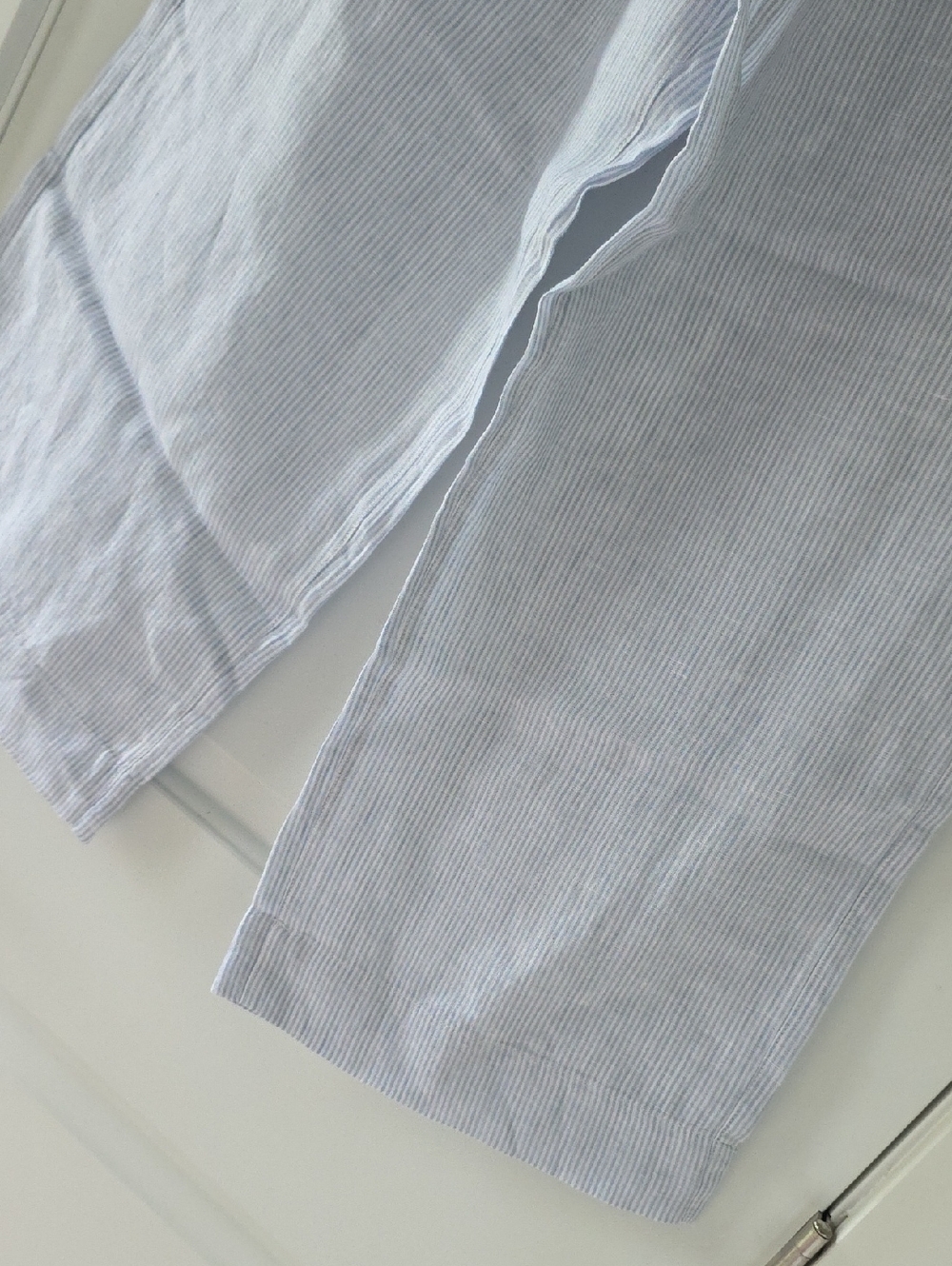 NWT...100% Linen Tahari Light Blue & White Striped Pants - Picture 4 of 11